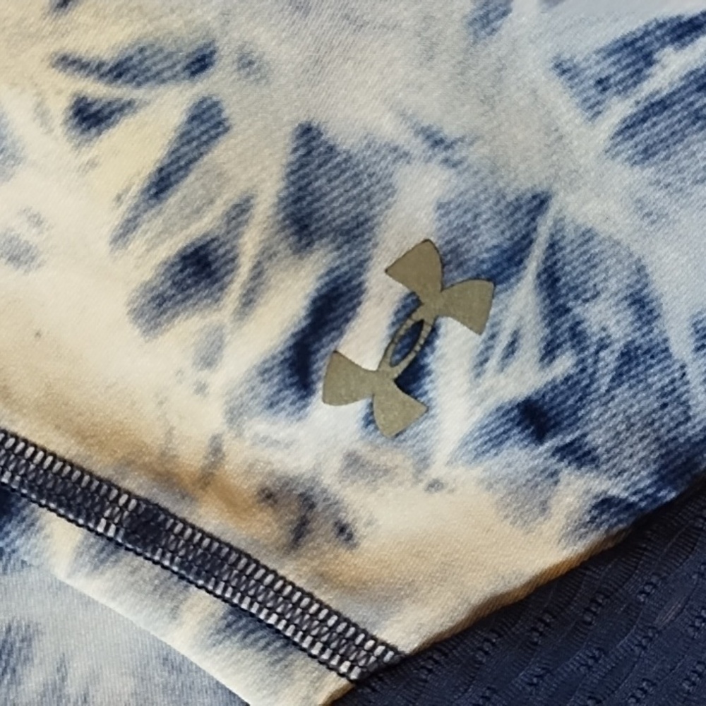 Under Armour Fly By Compression Capri Leggings Tie Dye Blue White Womens Size XS - Picture 7 of 8